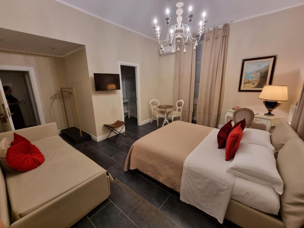 Domus Aurea Luxury Napoli Exterior foto